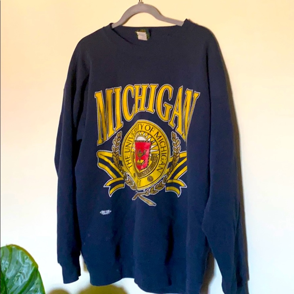 Vintage Home Team Advantage Michigan Sweater